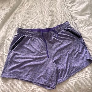Work out shorts - airy with pockets